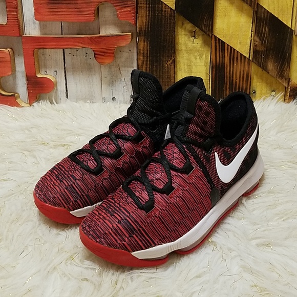 Nike Shoes - Nike KD9 Size 6